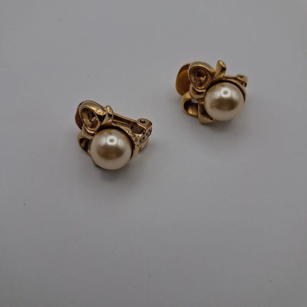 Vintage napier bow and faux pearl clipboard earrings